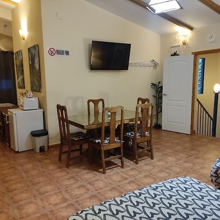 Valencina de la Concepción Apartamento Privado Con Piscina Y Jardin Compartidos. מראה חיצוני תמונה