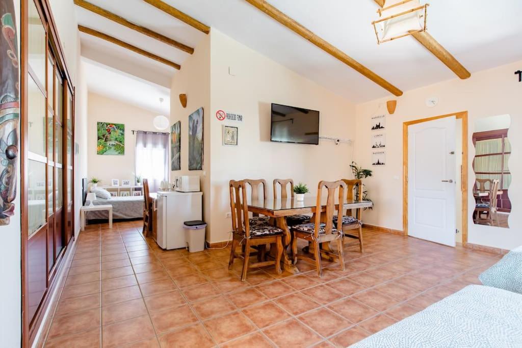 Valencina de la Concepción Apartamento Privado Con Piscina Y Jardin Compartidos. מראה חיצוני תמונה